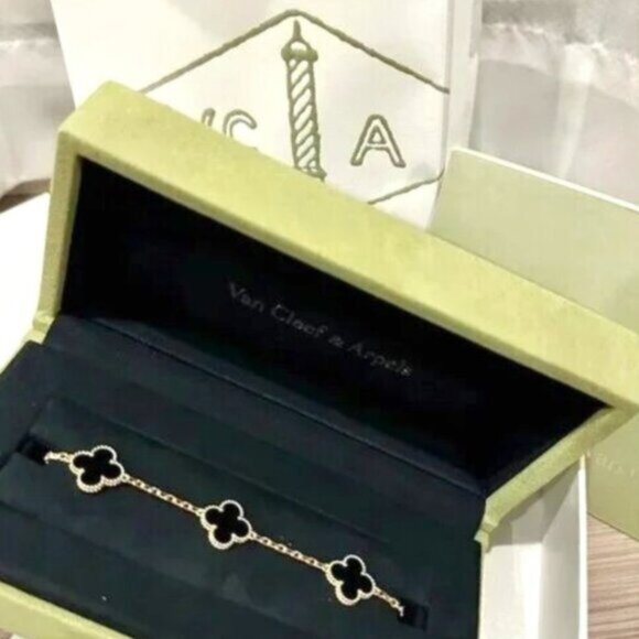 Van Cleef & Arpels Bracelet Vintage Alhambra Bracelet 18k Black Onyk 5 Motifs - Picture 1 of 6
